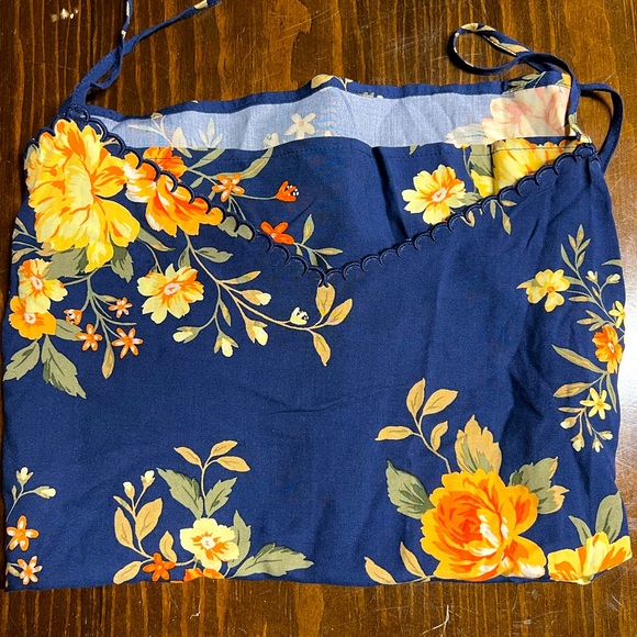Nwt! Bundle 2 Old Navy xxl black and blue floral cami tops - Picture 6 of 7